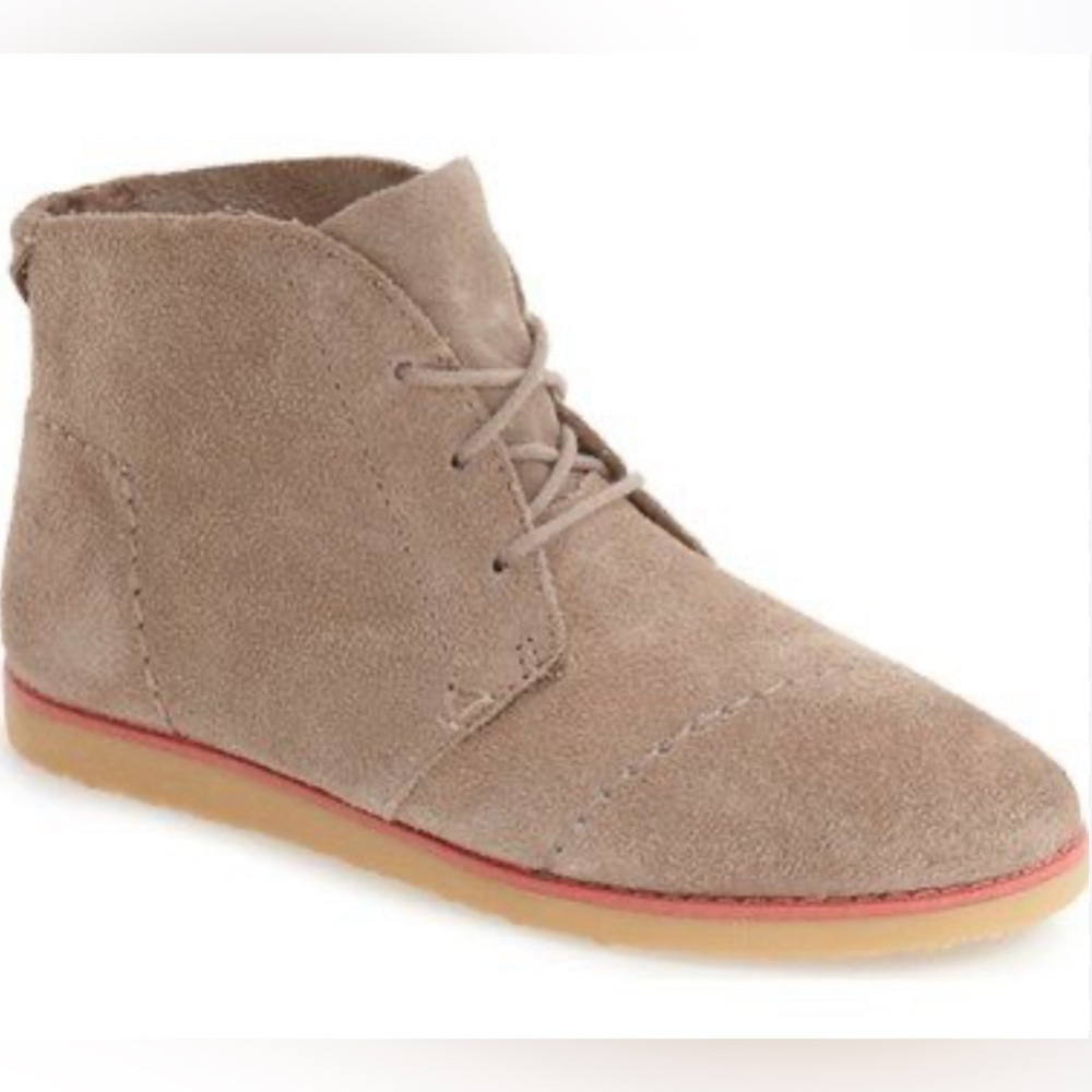 Size 6 Toms Mateo Chukka Desert Suede Booties